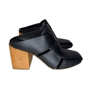 Donald Pliner Lilia Black Leather Women's Slip on Heels Size 8 Mules Wood Heel